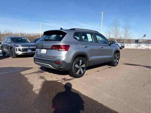 Used 2023 Volkswagen Taos S w/ Driver Assistance Package image 5