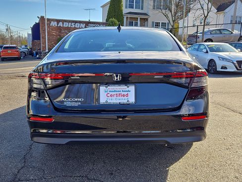 Certified 2025 Honda Accord LX image 5