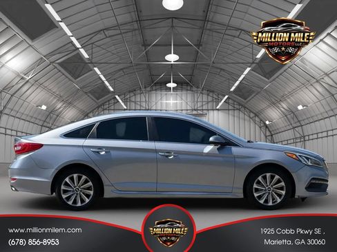 Used 2015 Hyundai Sonata Sport w/ Option Group 03 FWD image 7