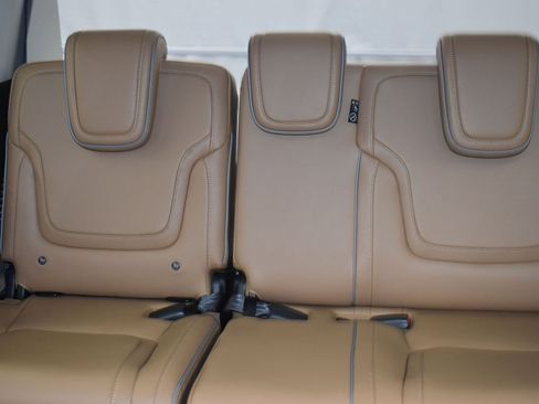 Certified 2025 INFINITI QX80 Luxe image 19