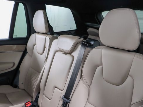 Used 2025 Volvo XC90 B6 Plus AWD/4WD image 25