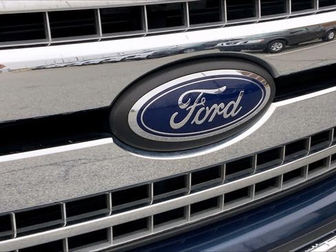 Used 2019 Ford F150 XLT w/ Equipment Group 301A Mid RWD image 32