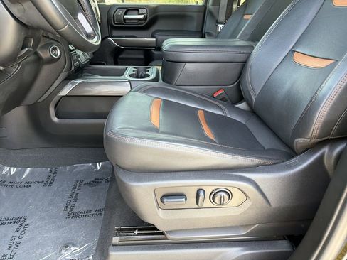 Used 2023 GMC Sierra 2500 AT4 w/ AT4 Preferred Package image 18