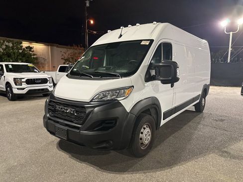Used 2023 RAM ProMaster 2500 FWD image 3