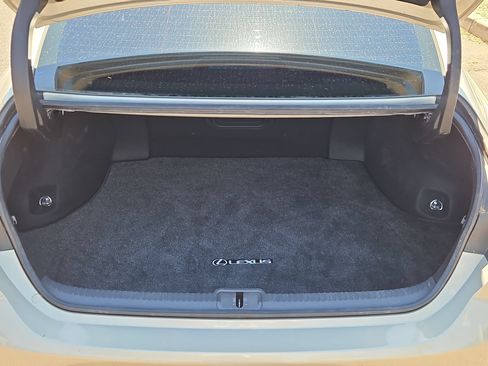 Used 2022 Lexus ES 300h w/ Premium Package FWD image 7