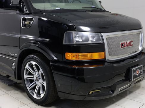 Used 2016 GMC Savana 2500 image 37