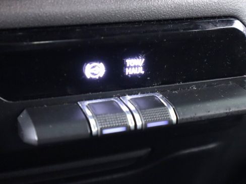 Used 2021 RAM 3500 Big Horn image 25