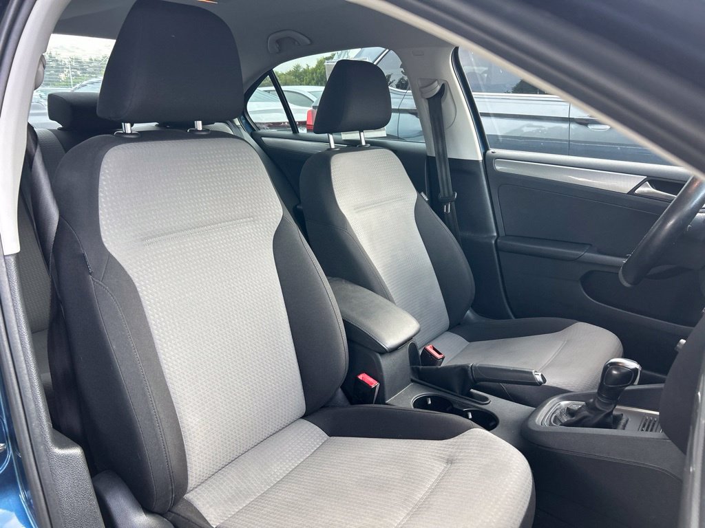 Used 2017 Volkswagen Jetta S FWD image 39
