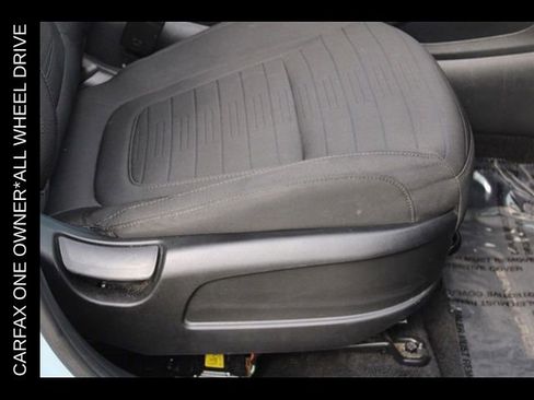 Used 2024 Hyundai Santa Cruz SE AWD/4WD image 17