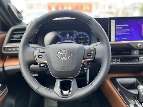 New 2026 Toyota Crown Signia image 32