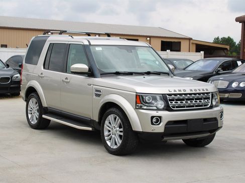 Used 2015 Land Rover LR4 HSE LUX image 9