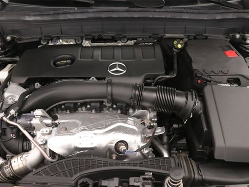 New 2026 Mercedes-Benz GLB 250 image 11