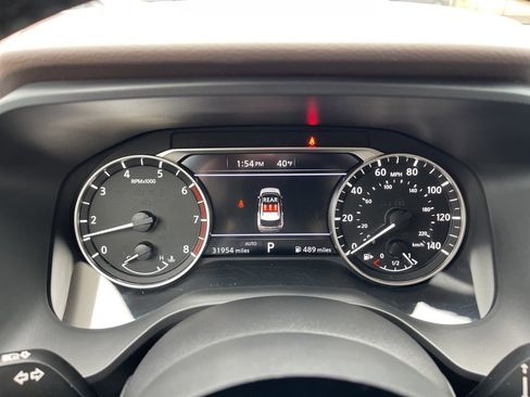 Used 2023 Nissan Rogue SL image 9