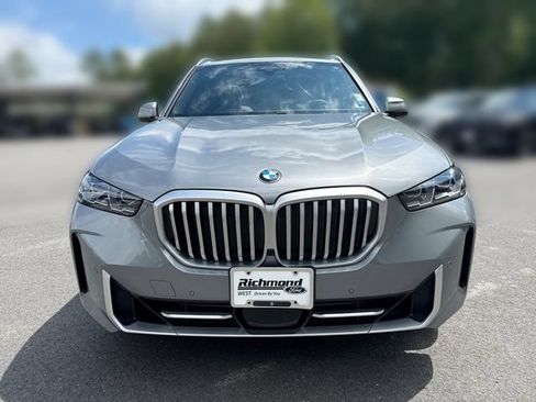 Used 2024 BMW X5 xDrive40i w/ Premium Package AWD/4WD image 3