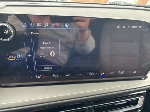 Used 2024 Chevrolet Traverse LT w/ Trailering Package image 20