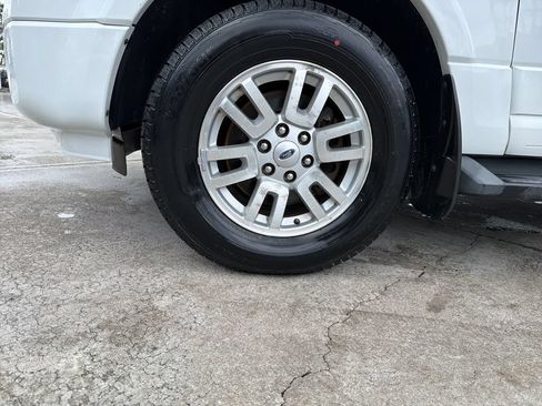 Used 2012 Ford Expedition EL XLT RWD image 11
