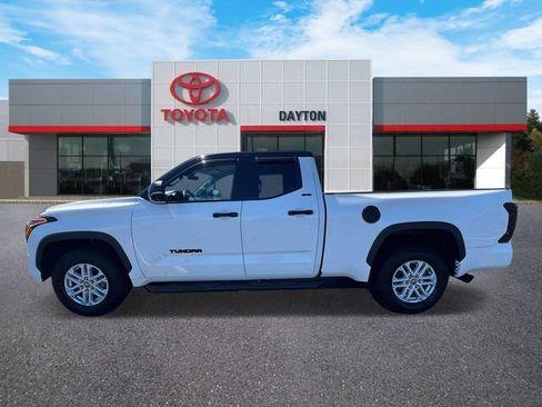 Used 2022 Toyota Tundra SR5 w/ SR5 Convenience Package AWD/4WD image 6