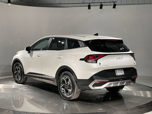 Used 2023 Kia Sportage LX image 13