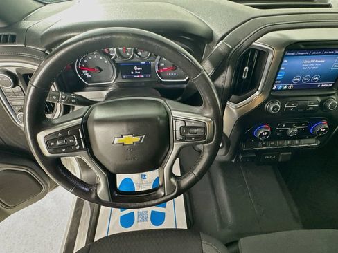 Used 2021 Chevrolet Silverado 1500 LT AWD/4WD image 13