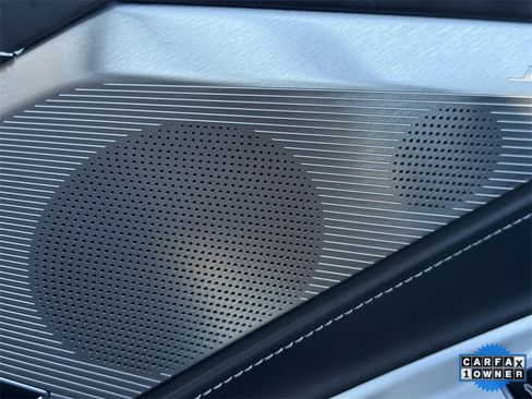 Used 2023 Chevrolet Corvette Stingray Premium Conv w/ Battery Protection Package image 25