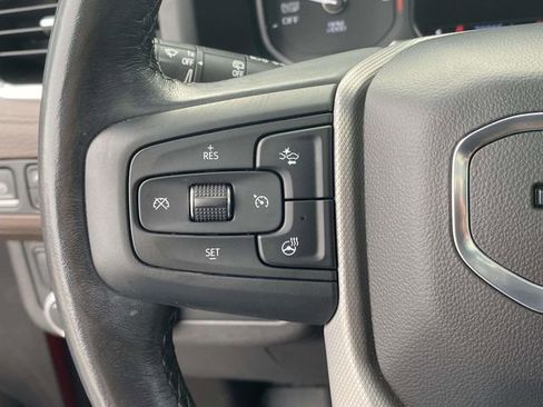 Used 2021 GMC Yukon XL Denali w/ Denali Premium Package image 24