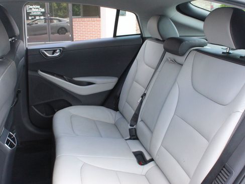 Used 2022 Hyundai Ioniq Limited FWD image 30