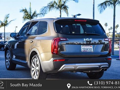 Used 2022 Kia Telluride EX w/ EX Premium Package image 8
