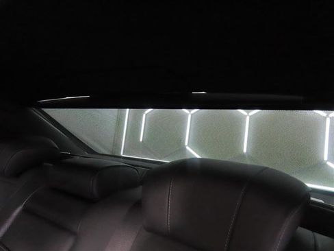 Used 2018 Mercedes-Benz S 560 Sedan image 37