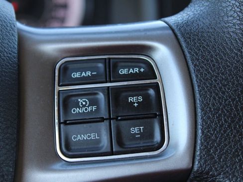 Used 2024 RAM 1500 Classic SLT image 27