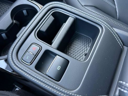 New 2025 Ford Mustang Mach-E Premium image 25