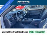 Used 2023 Nissan Rogue SV image 3