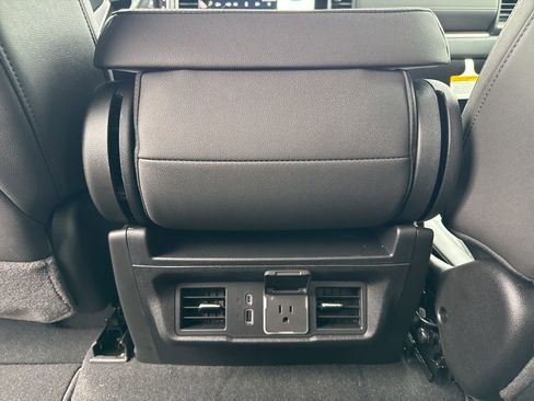 Used 2026 GMC Sierra 1500 SLT image 13