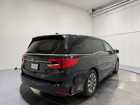 Used 2023 Honda Odyssey EX-L image 7