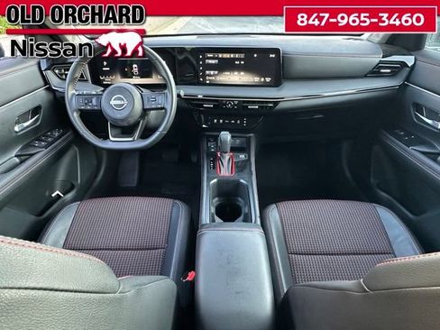 Used 2025 Nissan Kicks SR FWD image 12