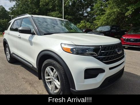 Used 2024 Ford Explorer XLT AWD/4WD image 14