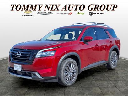 Used 2023 Nissan Pathfinder SL w/ SL Premium Package