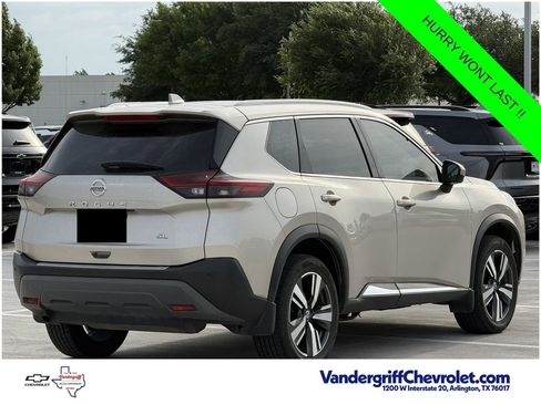 Used 2021 Nissan Rogue SL FWD image 4