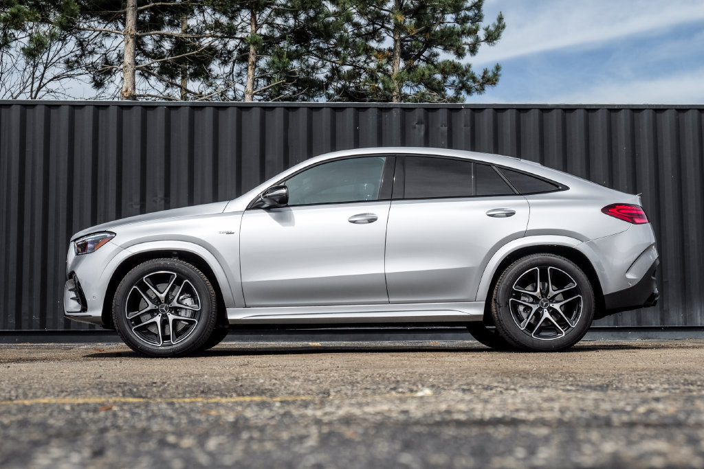 New 2026 Mercedes-Benz GLE 53 AMG 4MATIC Coupe image 3