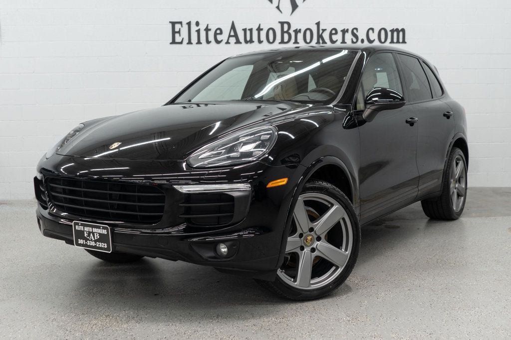 Used 2017 Porsche Cayenne Platinum Edition AWD/4WD image 40