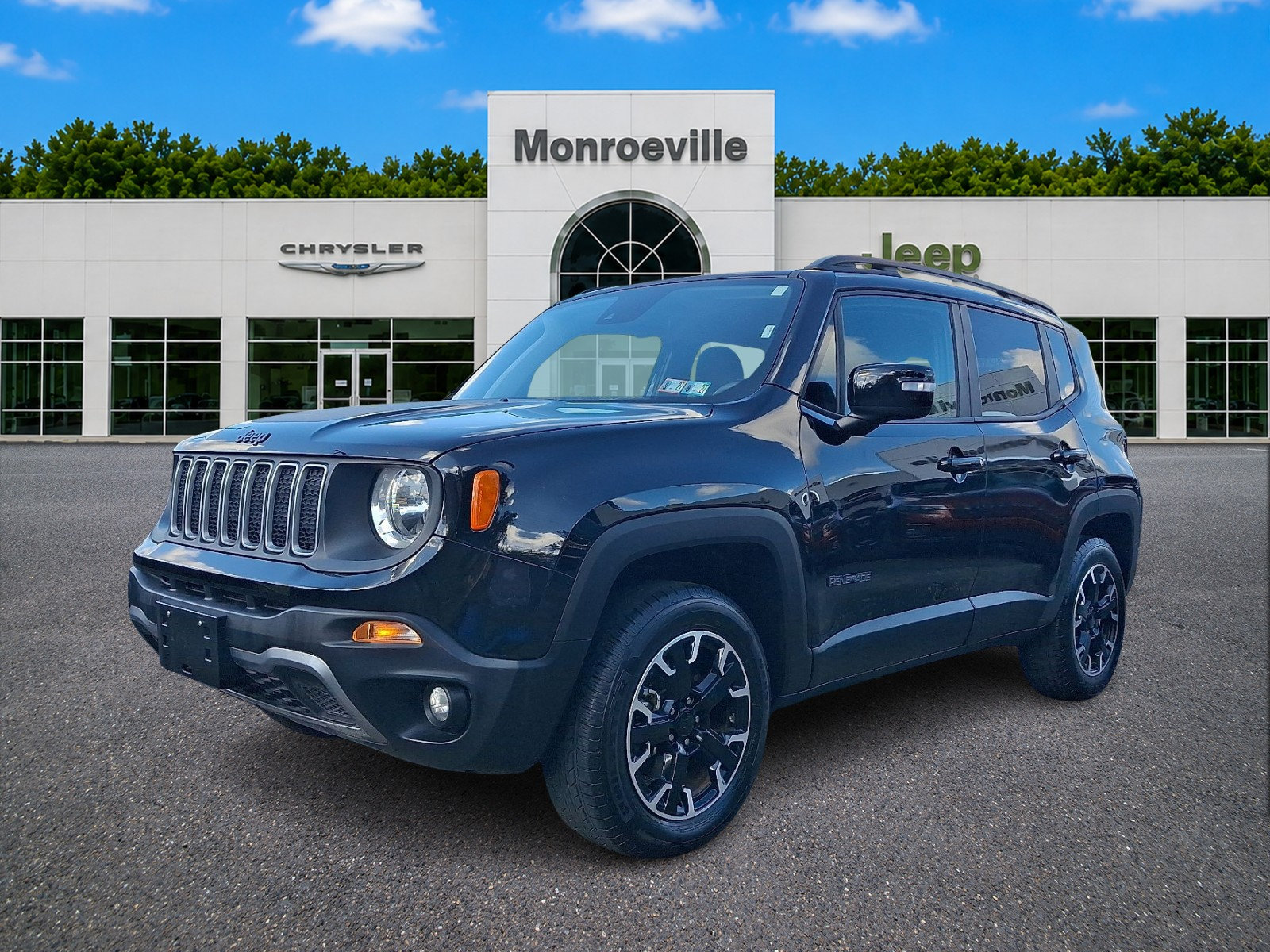 Certified 2023 Jeep Renegade Latitude AWD/4WD image 1