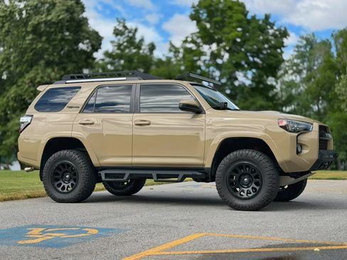 Used 2016 Toyota 4Runner TRD Pro AWD/4WD image 2