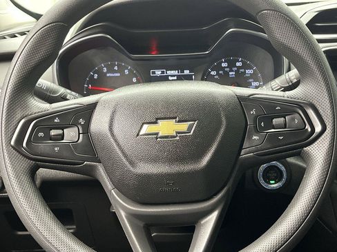Used 2022 Chevrolet TrailBlazer LT w/ Convenience Package AWD/4WD image 13