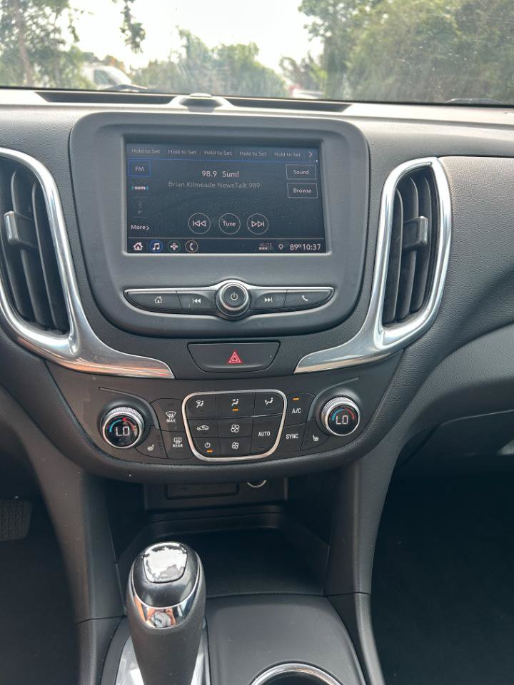 Used 2020 Chevrolet Equinox LT w/ Driver Convenience Package FWD image 17