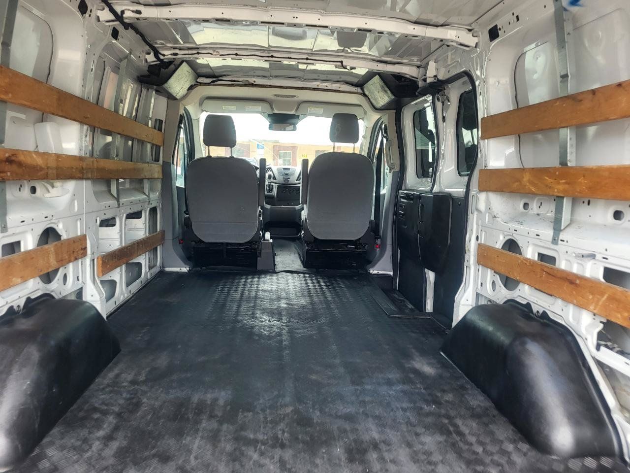 Used 2016 Ford Transit 250 130 Low Roof w/ Exterior Upgrade Package RWD image 40