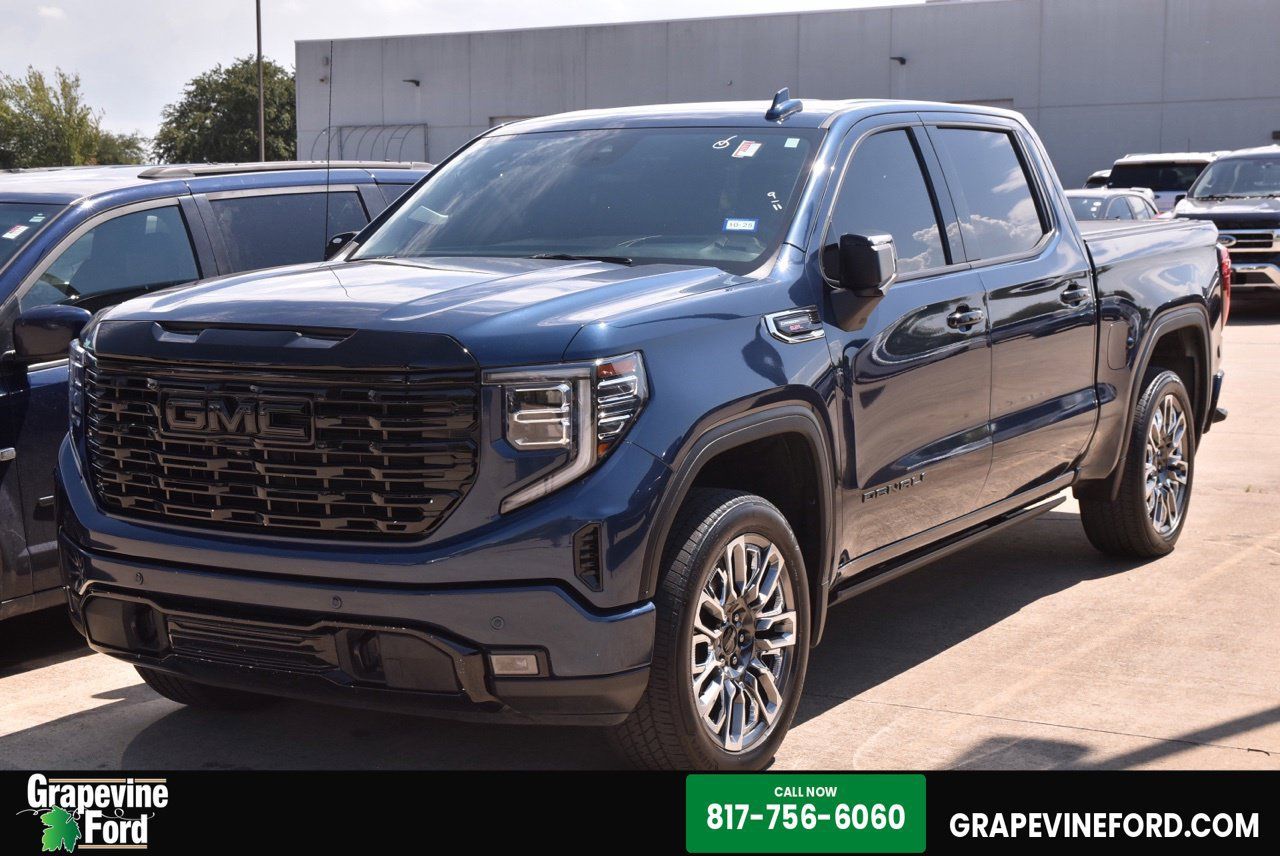 Used 2023 GMC Sierra 1500 Denali w/ Technology Package AWD/4WD image 1