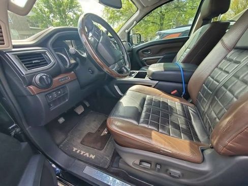 Used 2017 Nissan Titan Platinum Reserve AWD/4WD image 7