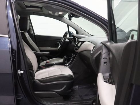 Used 2019 Chevrolet Trax Premier image 14