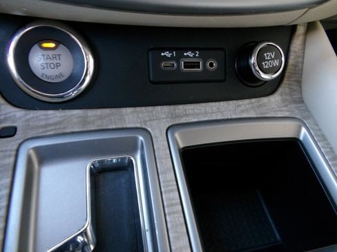 Certified 2021 Nissan Murano SL w/ SL Moonroof Package image 32