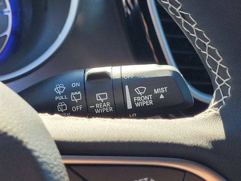 New 2026 Chrysler Pacifica Select FWD image 25
