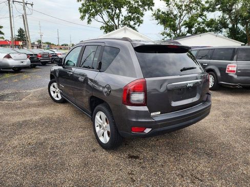 Used 2014 Jeep Compass Latitude FWD image 7